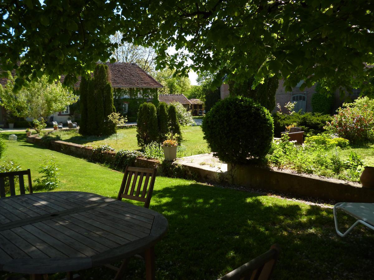 Domaine De La Creuse Bed & Breakfast Moussey  Exterior foto